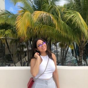 Meet your Posher, Michelle